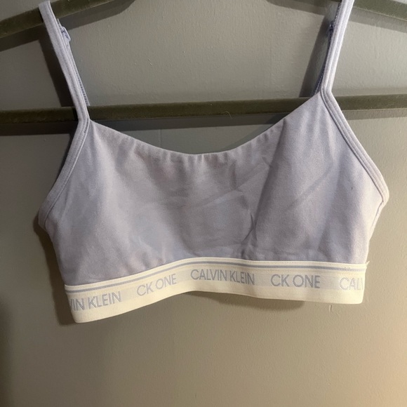 Calvin Kline Bras worn once and some not worn at all. Paid over 300.00. - Picture 6 of 15